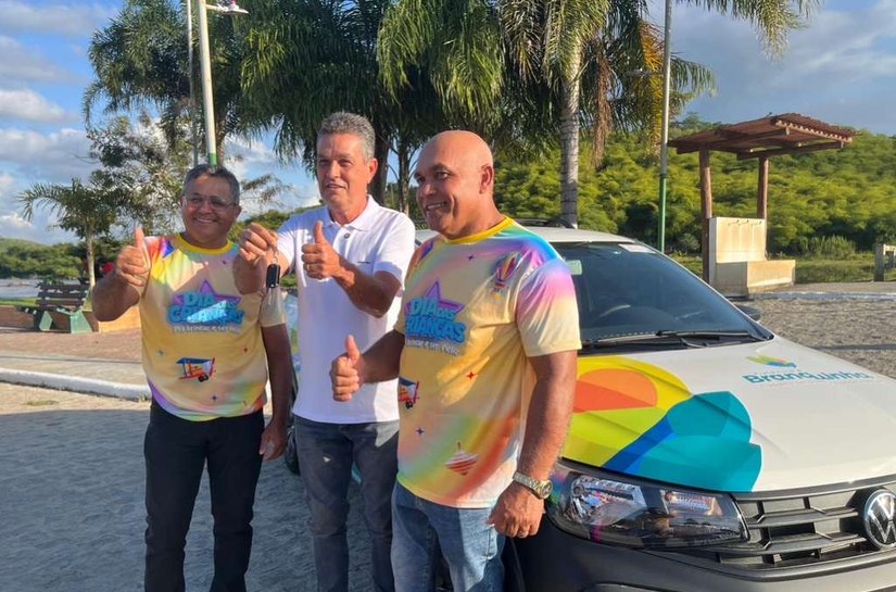 Prefeito de Branquinha reforça frota de veículos