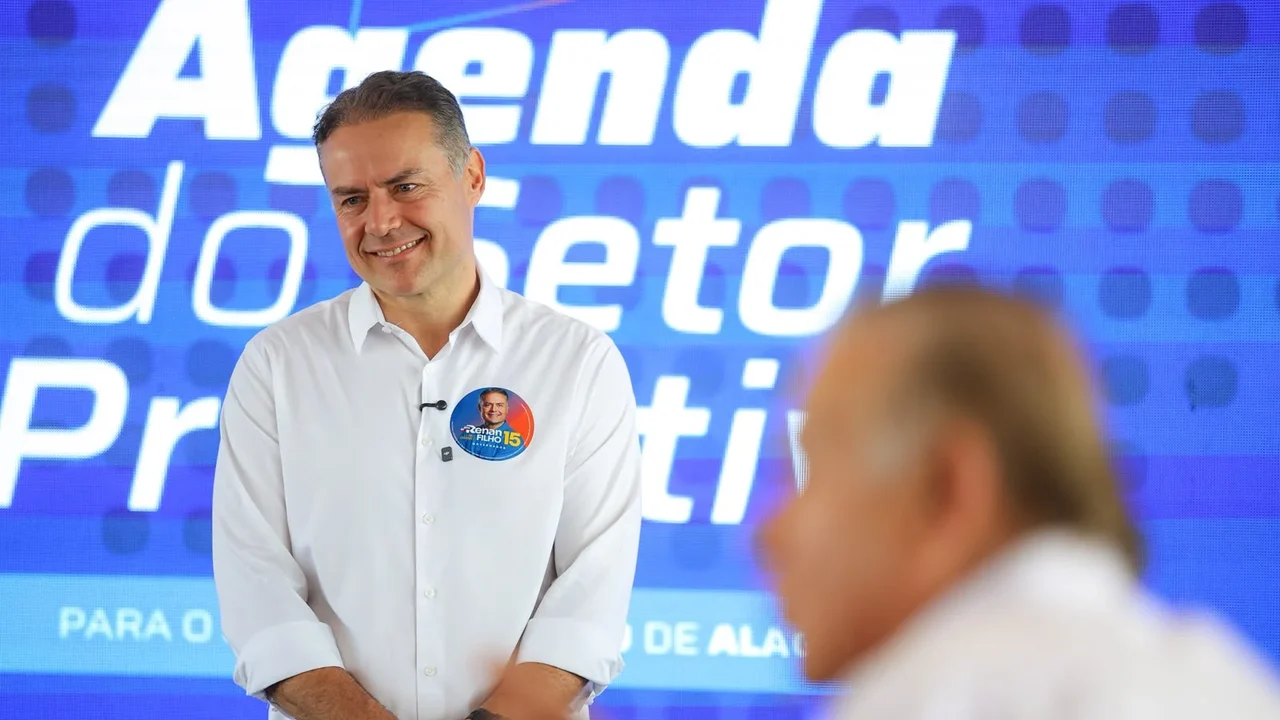 Renan Filho contrapõe experiência ao improviso e diz que eleição coloca ‘certo e duvidoso’ frente a frente