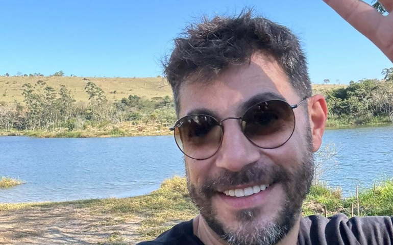 'Me sinto definhando', diz Evaristo Costa após perder 22 kg por doença