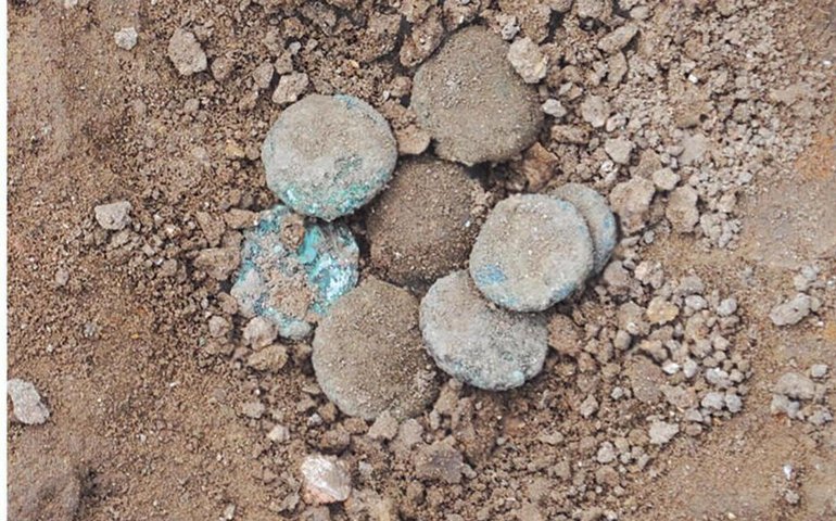 Arqueólogos na Rússia encontram moedas que revelam destruição antiga no século VI