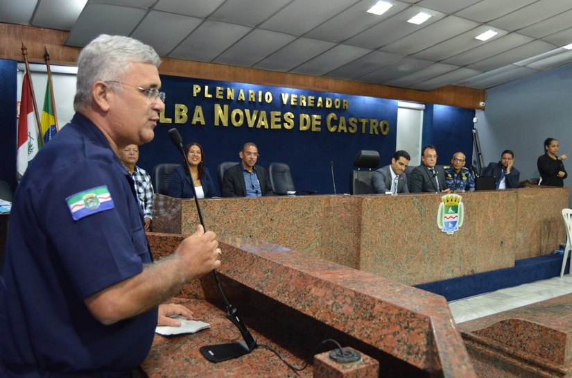 Guarda municipal é homenageado por trabalho realizado na instituição
