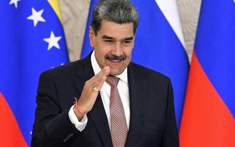 Moscou manifesta apoio a Maduro e condena pressões externas sobre a Venezuela
