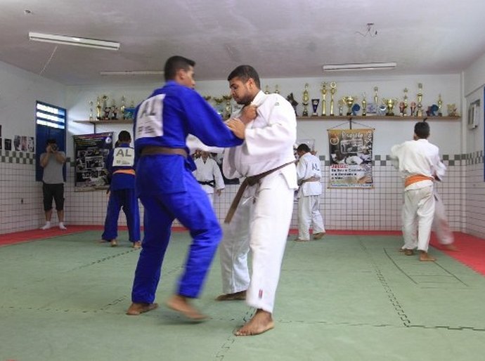 Judô da Escola Theonilo Gama atrai atenção do Ministério do Esporte