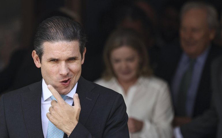 Motta vai colocar em votação de regime de urgência para projeto que cria bancada cristã