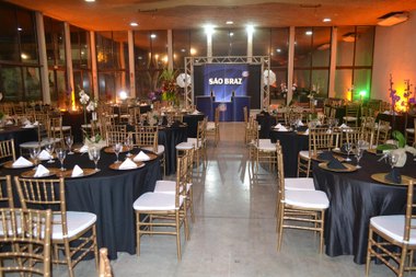 DSC_2896-(Copy).jpg