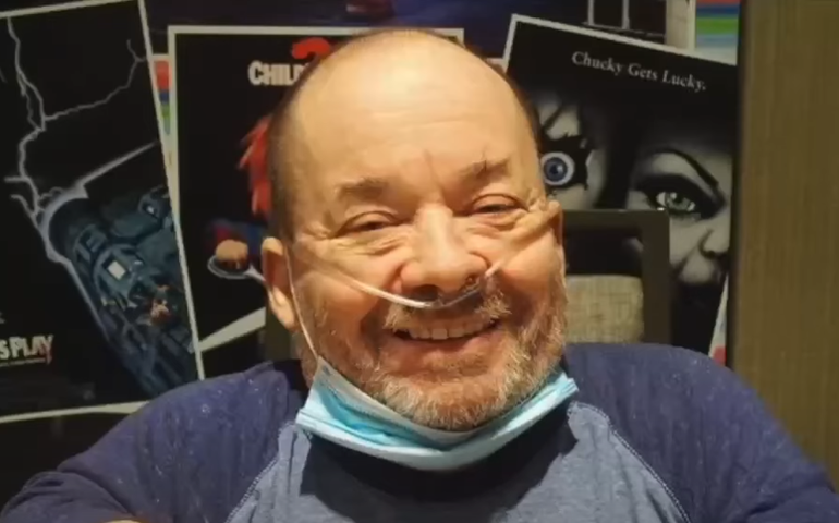 Morre ator que interpretou Chucky, o brinquedo assassino; Ed Gale tinha 61 anos