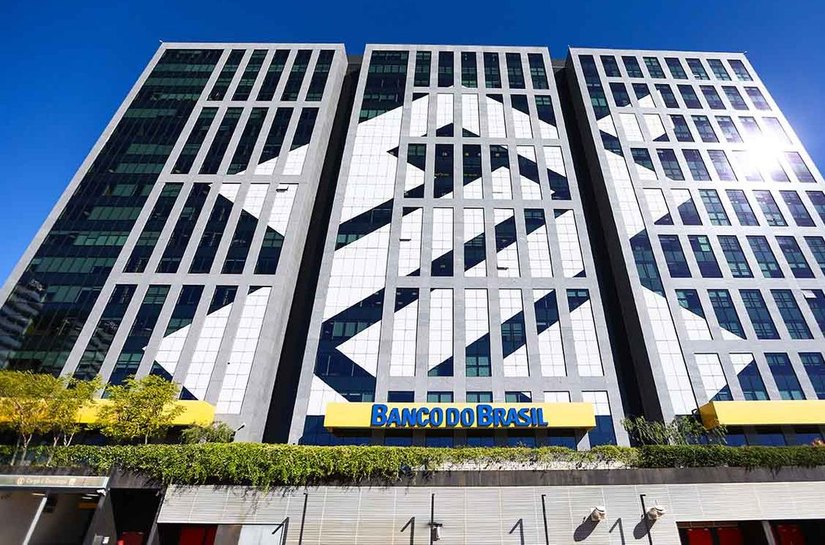 BB tem lucro de R$ 11,2 bi no primeiro semestre, queda de 40,7%