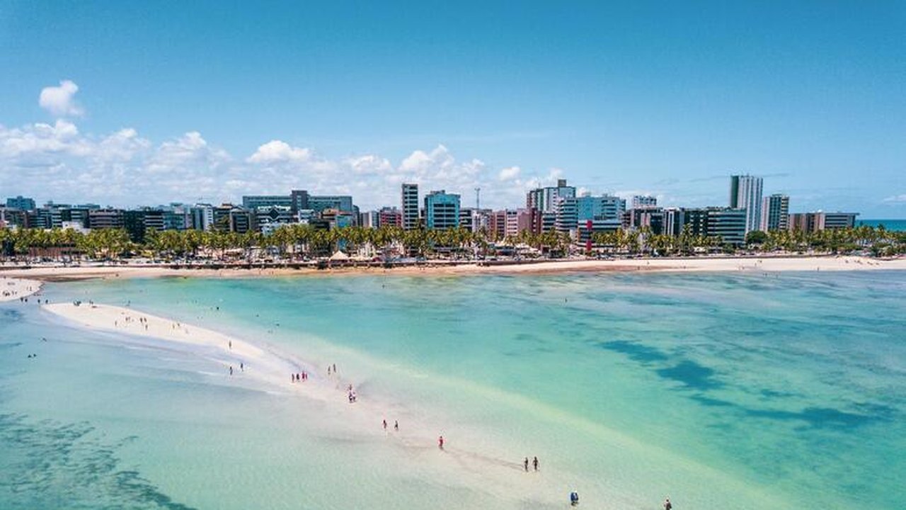 Capital alagoana lidera ranking de destinos mais vendidos da CVC em 2022
