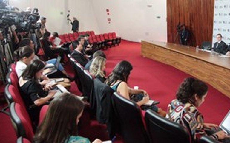 Corregedor-geral eleitoral divulga número de eleitores com dois ou mais títulos