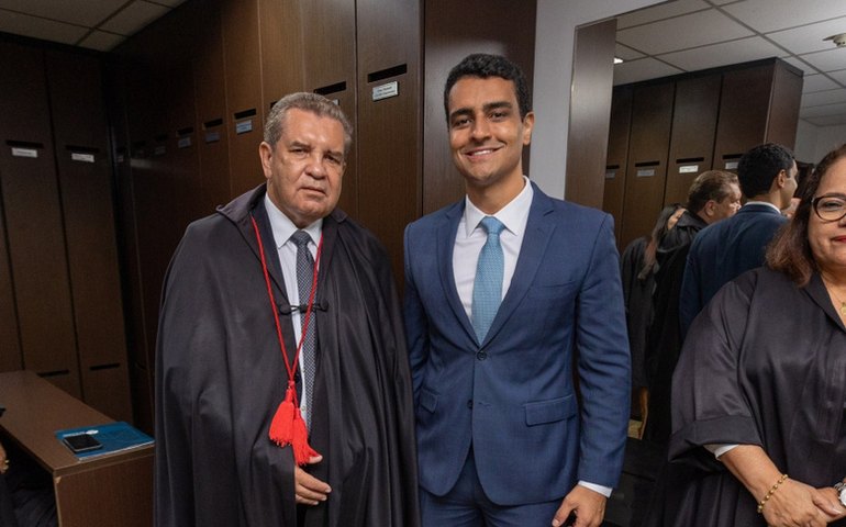 Prefeito JHC participa da posse do desembargador Washington Luiz que vai presidir o TRE-AL