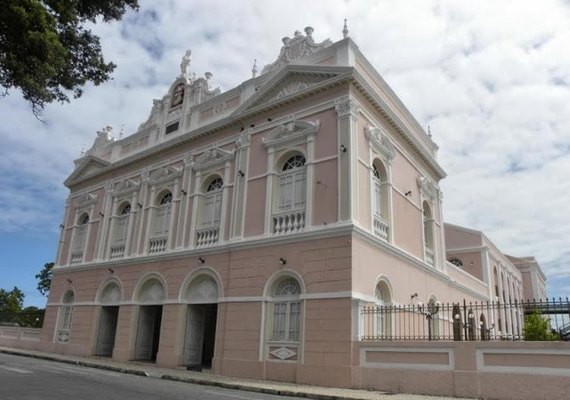 Nova atração do Quinta no Arena apresenta show acústico