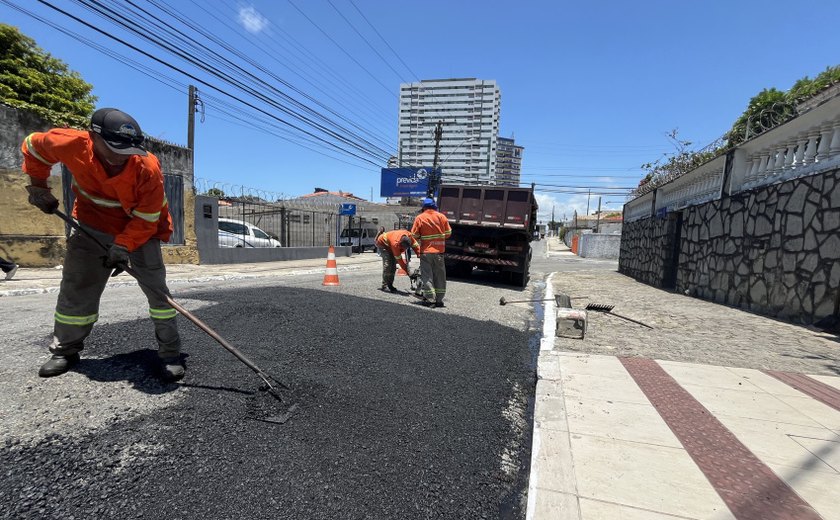 Operação Tapa-Buraco contemplou 237 ruas somente em outubro