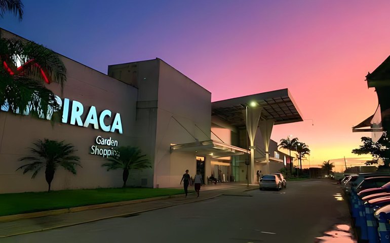 Grupo Partage leva crianças e adolescentes com autismo para o McDia Feliz no Arapiraca Shopping