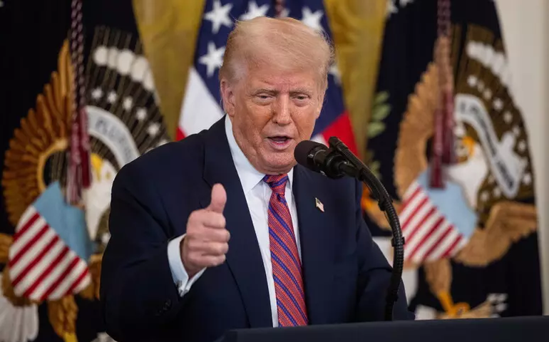 Em nova ameaça, Trump diz que Brics 'vai acabar rapidamente'