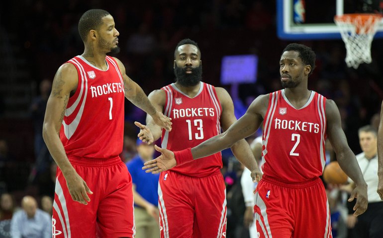 Houston Rockets evita varrida, anula LeBron James e derrota Lakers nos playoffs