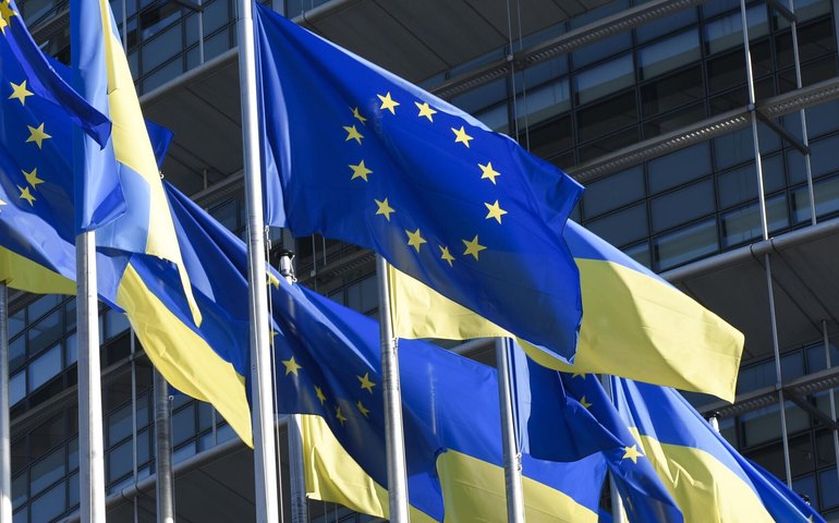 Corrupção motiva apoio da União Europeia à Ucrânia, aponta analista russo