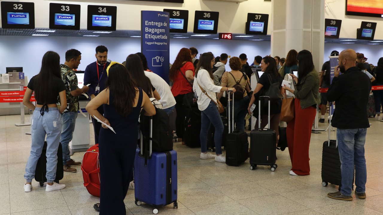 Santos Dumont opera normalmente após 13 voos cancelados nesta sexta