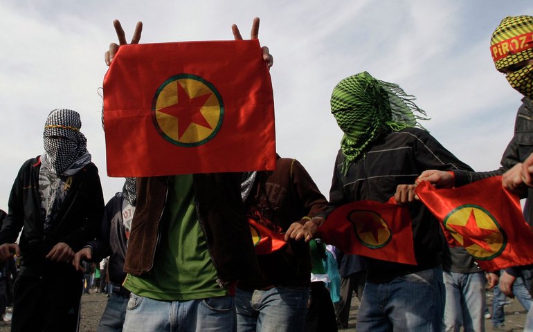 Turquia espera que Damasco resolve questão dos militantes curdos