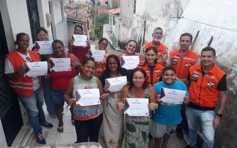 Mais de 100 pessoas participam de oficinas promovidas pela da Defesa Civil de Maceió
