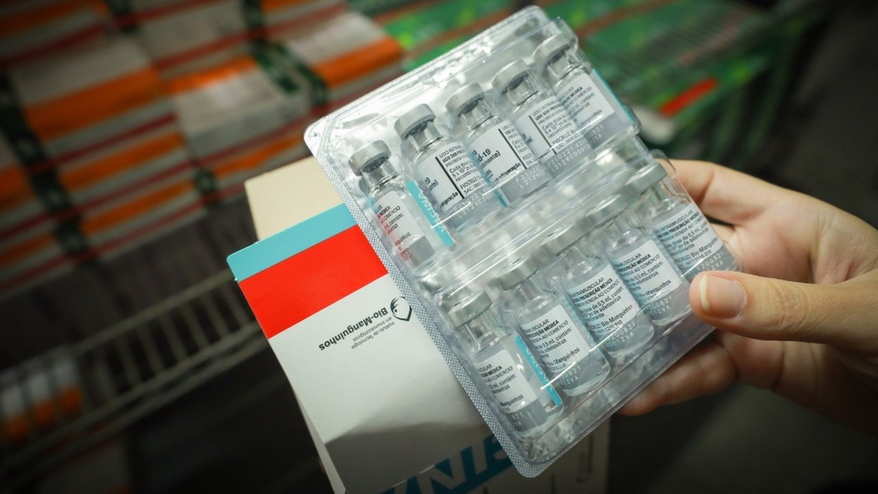 Alagoas inicia distribuição de 80 mil doses de vacinas