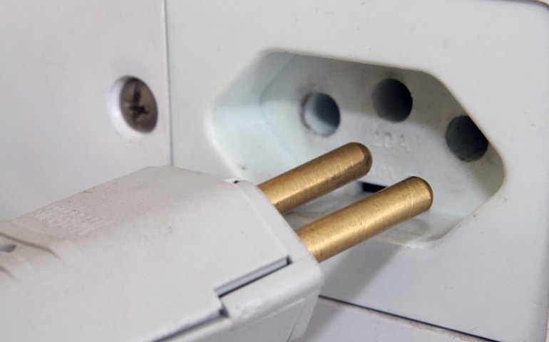 Comissão que analisa medida provisória sobre subsídios da conta de luz promove audiência pública