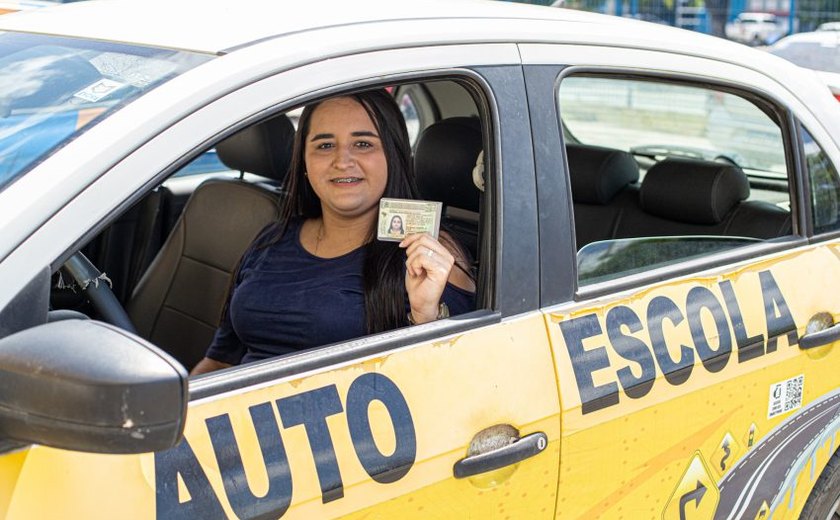 Sonho da 1ª carteira de motorista já é realidade para participantes do CNH Social