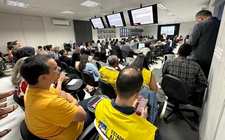 Secretaria de Planejamento e Gestão reúne servidores para palestra sobre assédio moral no serviço público