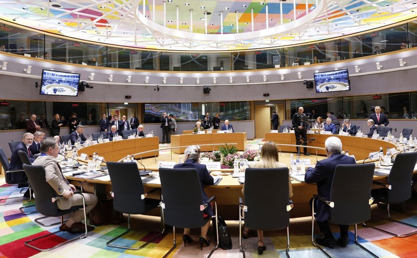 Líderes da UE são verdadeiros inimigos dos povos europeus, e não Pequim ou Moscou, diz mídia