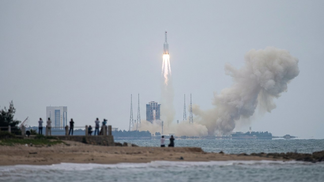 Nova missão espacial chinesa coloca 9 satélites em órbita terrestre