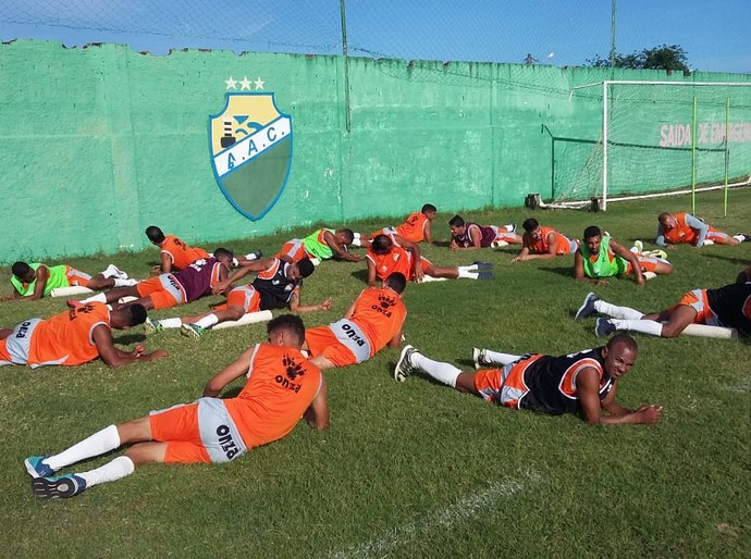 Elenco alviverde se reapresentou no Gersão após a primeira vitória e o terceiro lugar na tabela