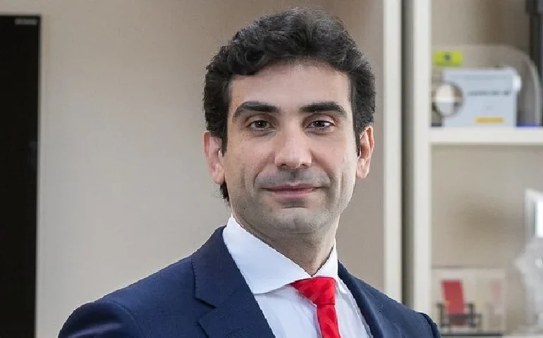 Galípolo diz que Campos Neto está sendo 'super generoso' no processo de transição no BC