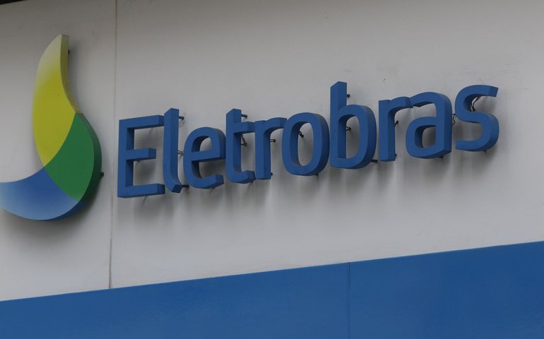 Lula veta PL sobre realocação de trabalhadores da Eletrobras