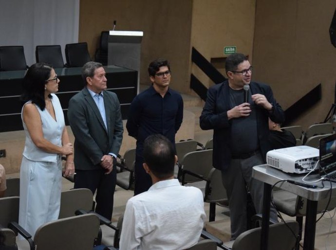 Escola de Contas e Uneal fortalecem parceria com aula inaugural de pós-graduações em Inovação na Gestão Pública e Gestão de Cooperativas