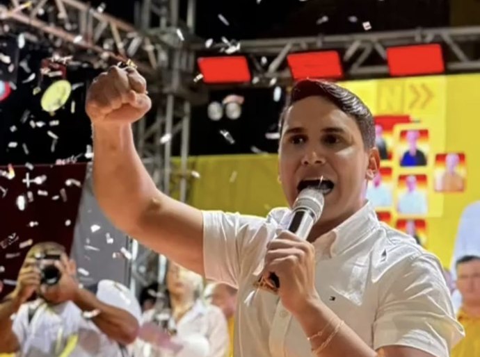 Convenção para homologar candidatura de Neto de Pino a prefeito atrai multidão em Campestre