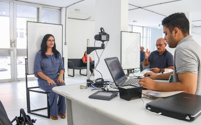 Ação itinerante garante emissão da nova Carteira de Identidade Nacional aos usuários do Ipaseal Saúde