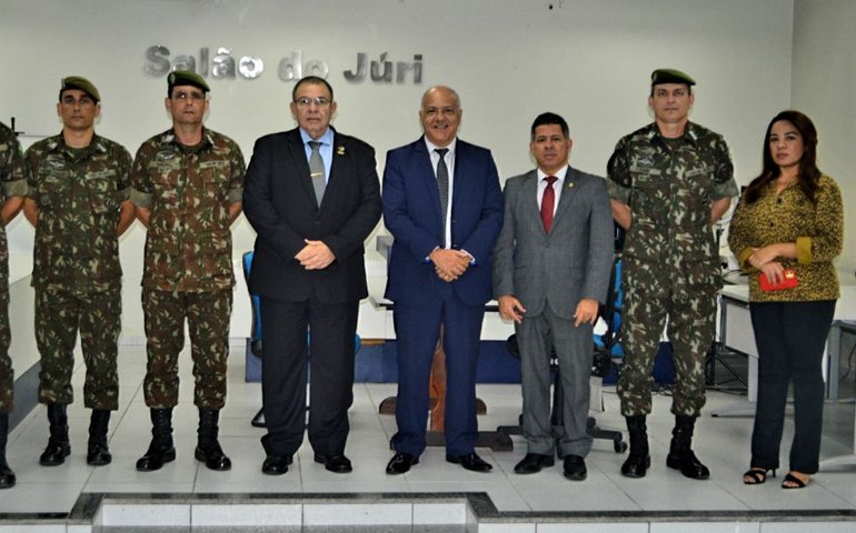 Juiz da 8ª Zona se reúne com representantes do Exército  para tratar sobre a segurança das eleições em Pilar e Satuba