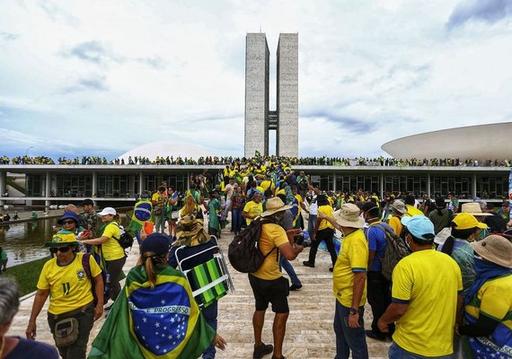 Eleição na Câmara é pano de fundo do debate sobre anistia para envolvidos no 8 de janeiro