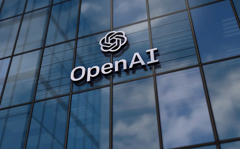 Comissão Europeia negocia com OpenAI para uso de IA em cibersegurança
