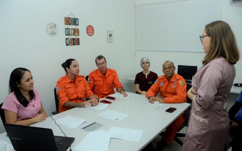 Sesau capacita bombeiros militares para coleta de leite humano nos bairros de Maceió