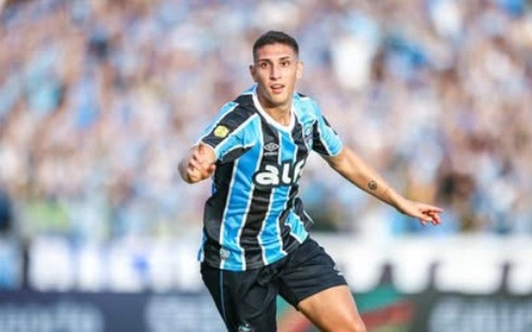 Grêmio bate Ypiranga com um a menos e pega Juventude na semifinal sem vantagem
