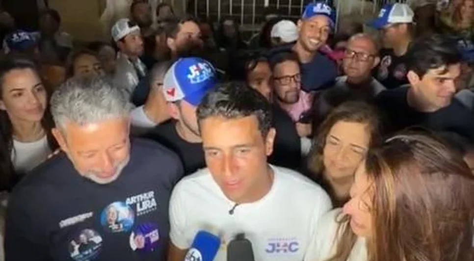 JHC apresentou prioridades da futura gestão em declarações na Associação Comercial de Maceió, após a vitória no primeiro turno. - Foto: Reprodução/Instagram