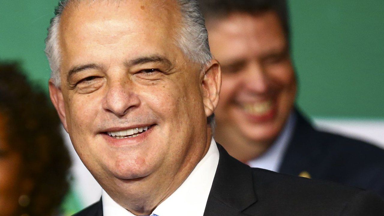 Ex-ministros Márcio França e Rui Costa recebem salários enquanto fazem campanha