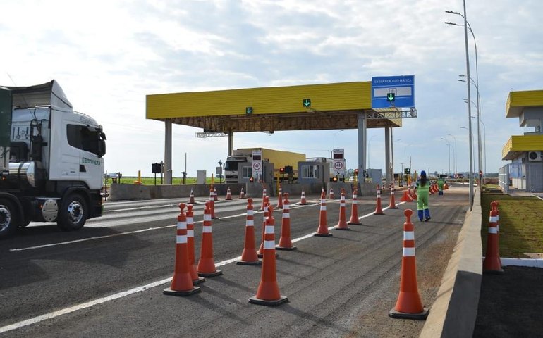 Fluxo de veículos em estradas com pedágio sobe 7,3% em fevereiro, diz ABCR