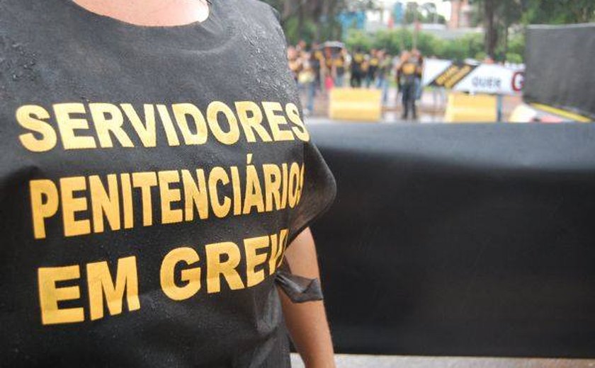 Agentes penitenciários entram em greve nesta segunda-feira