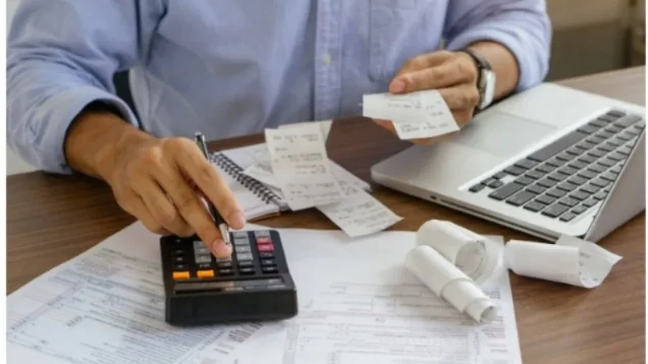 Cartão de crédito segue concentrando o maior volume de dívidas no país, aponta Recovery