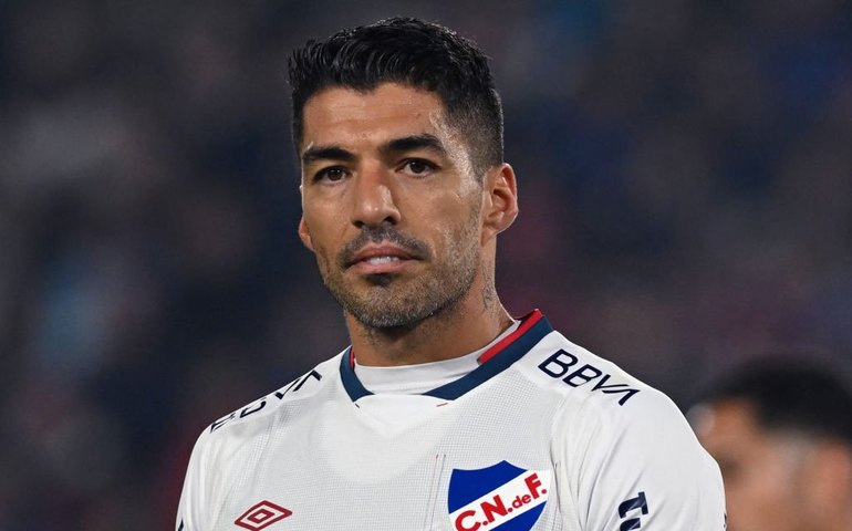 Suárez tem proposta oficial do Grêmio, que aguarda resposta do uruguaio