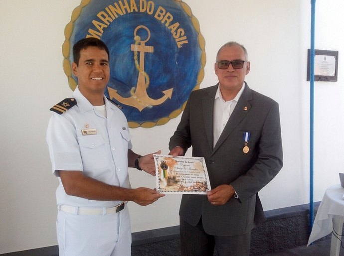 Promotores de Justiça da FPI do São Francisco recebem medalha “Amigo da Marinha”