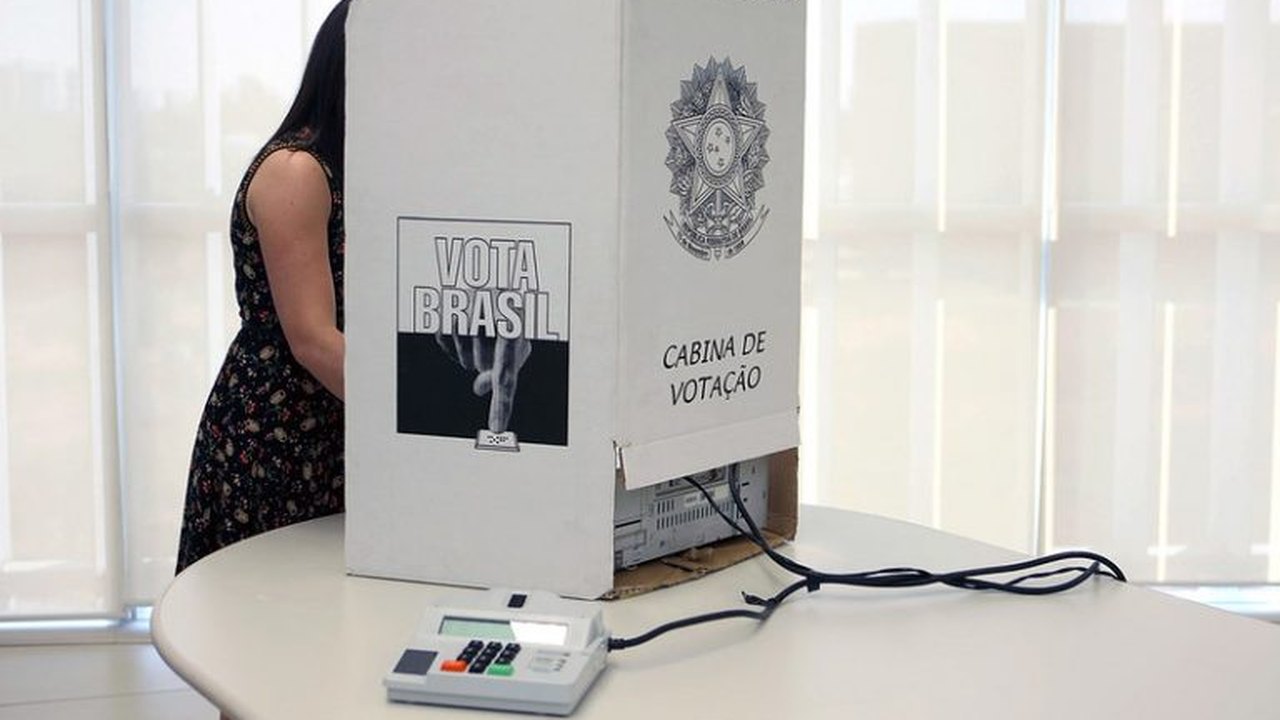 Os números da eleição: eleitores, candidatos, votos nulos e brancos, urnas e mais