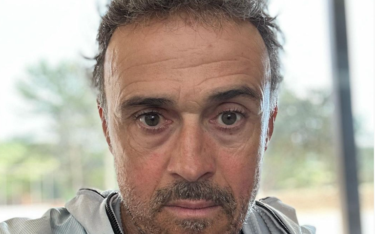 Luis Enrique vê duelos com Milan como vitais para futuro do PSG na Liga dos Campeões