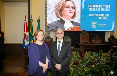 Presidente Fábio Bittencourt prestigia homenagem à ministra Marluce Caldas